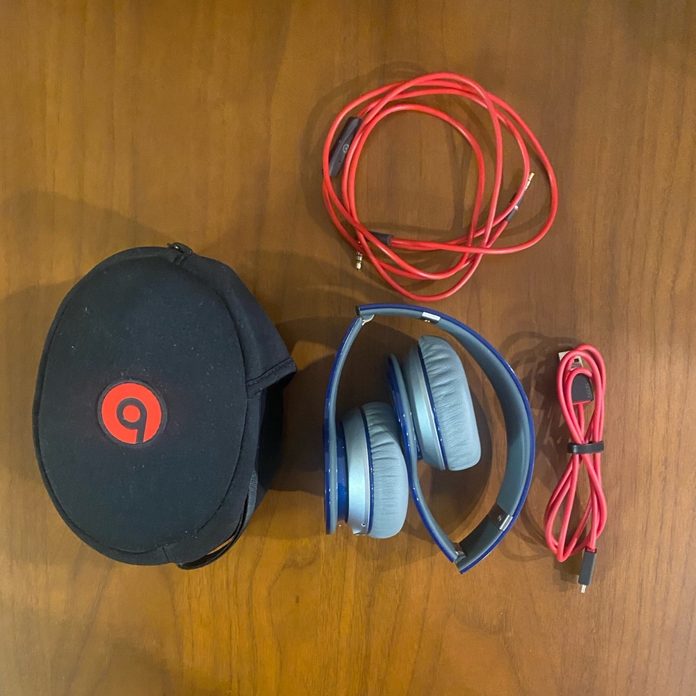 Beats Solo On-Ear Wireless Headphones